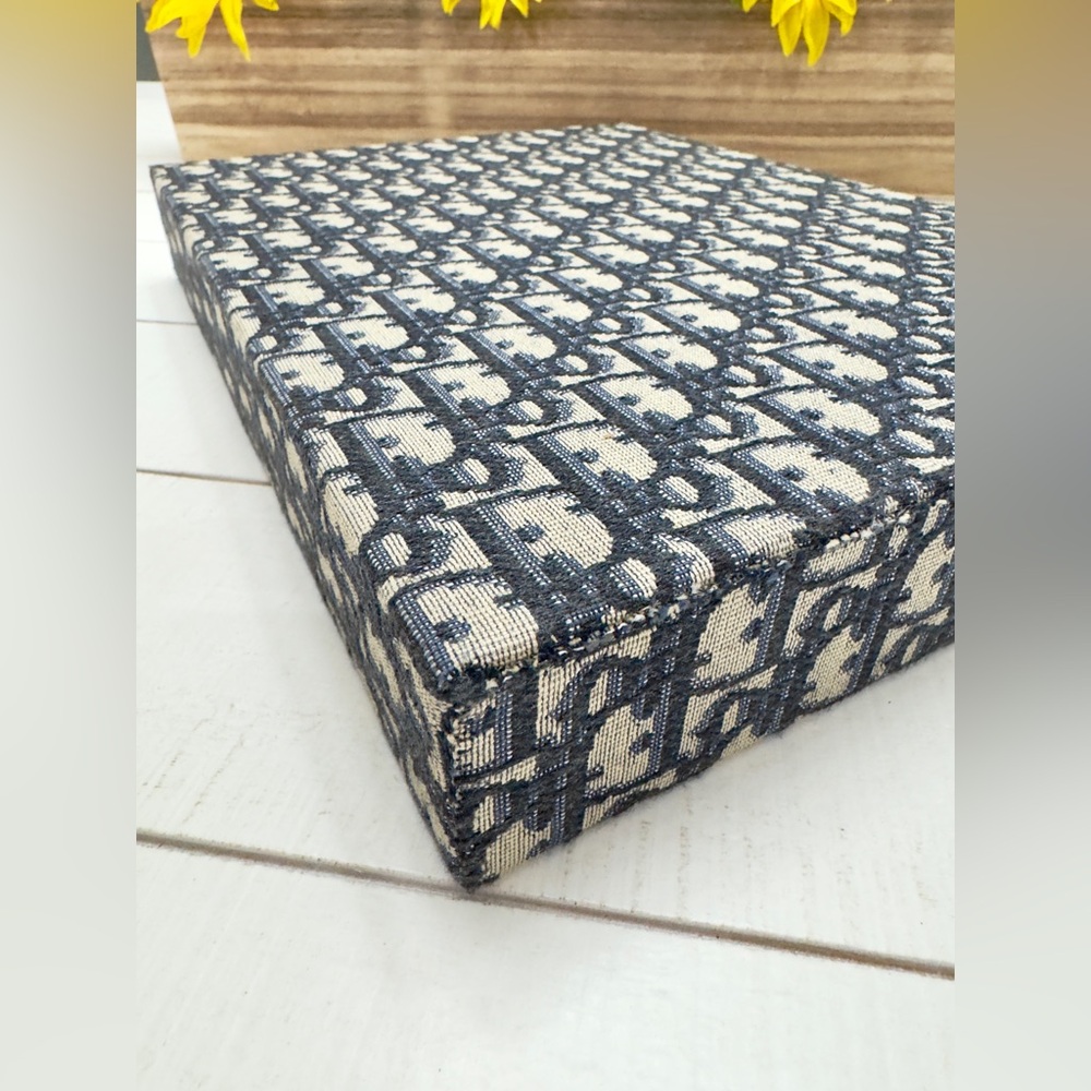 RARE Dior Book Box / Book Cover - Picture 6 of 16